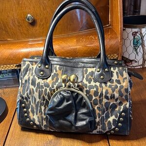 Betsey Johnson Y2K vintage Leopard Print Satchel with Black leather’s Accents